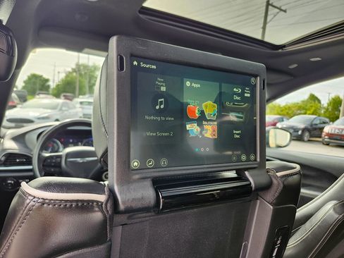 Used 2020 Chrysler Pacifica Limited w/ S Appearance Package FWD image 28