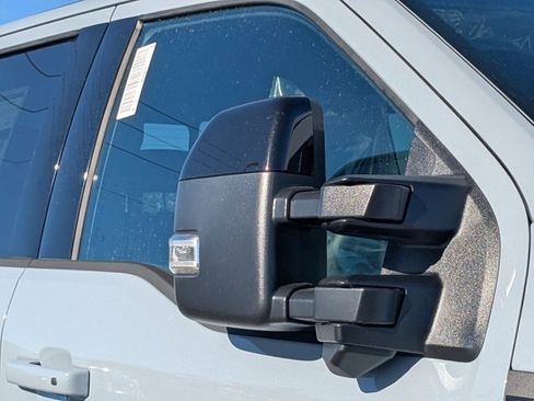 New 2026 Ford F450 Platinum w/ FX4 Off-Road Package image 10