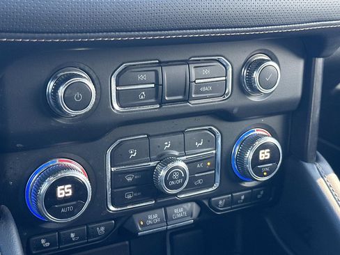 Used 2021 GMC Yukon AT4 image 24