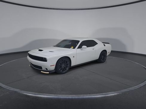 Used 2022 Dodge Challenger R/T Scat Pack w/ Plus Package RWD image 8