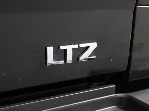 Used 2017 Chevrolet Silverado 2500 LTZ image 13