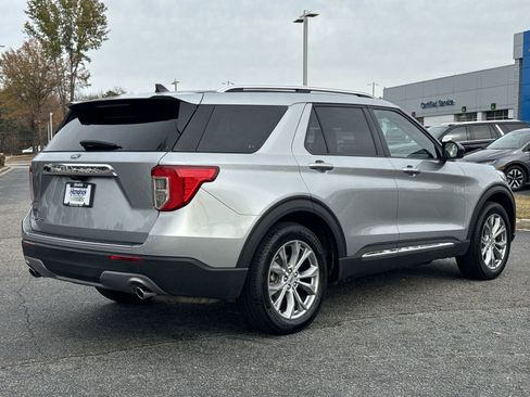 Used 2024 Ford Explorer Limited image 10