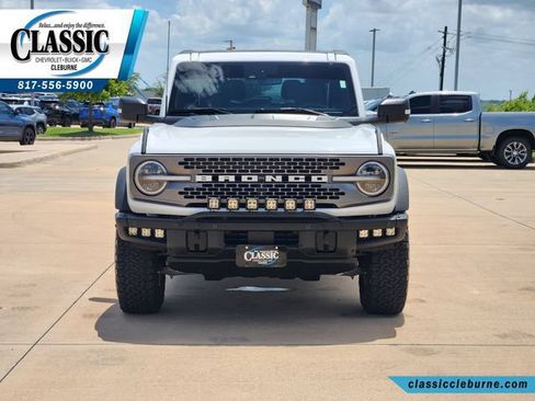 Used 2023 Ford Bronco Badlands AWD/4WD image 2