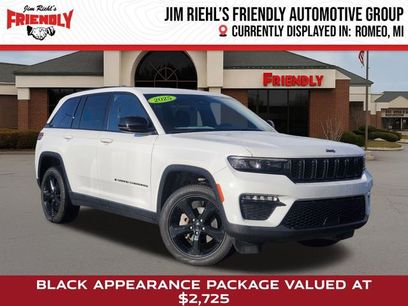 Used 2025 Jeep Grand Cherokee Limited w/ Black Appearance Package
