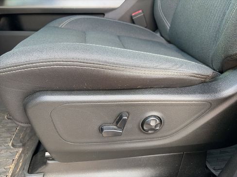 Used 2019 RAM 1500 Big Horn AWD/4WD image 13
