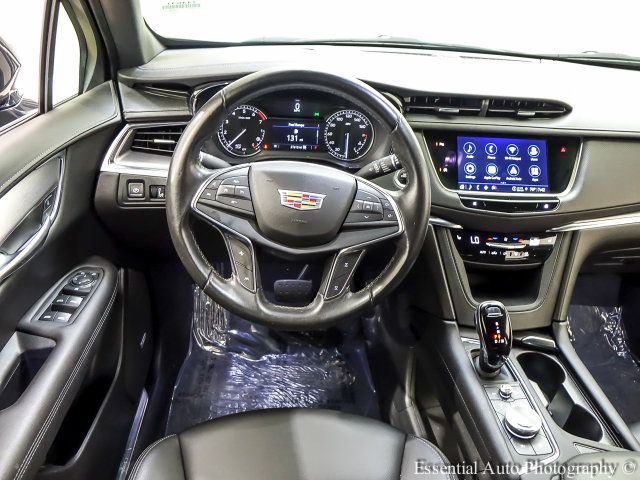 Certified 2023 Cadillac XT5 Luxury AWD/4WD image 3
