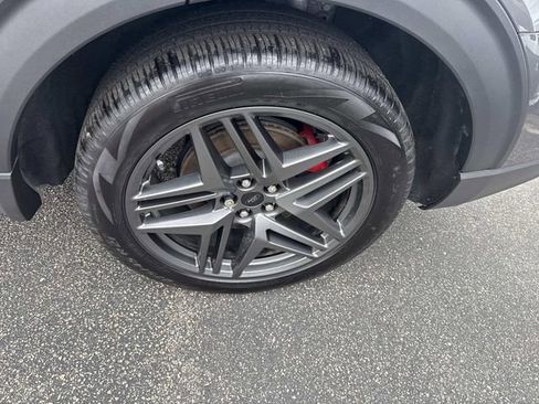 Used 2025 Ford Explorer ST image 16