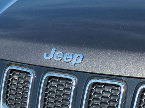 Used 2019 Jeep Compass Limited AWD/4WD image 13