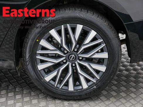 Used 2024 Nissan Altima 2.5 SV image 31