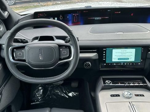 New 2025 Lincoln Navigator L Reserve w/ Jet Appearance Package image 27