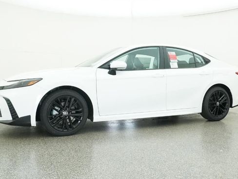 New 2026 Toyota Camry SE image 26