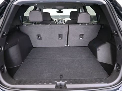 Used 2023 Chevrolet Equinox LT image 39