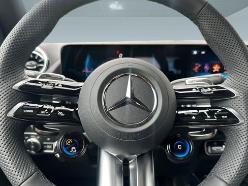 New 2026 Mercedes-Benz GLA 35 AMG 4MATIC image 17