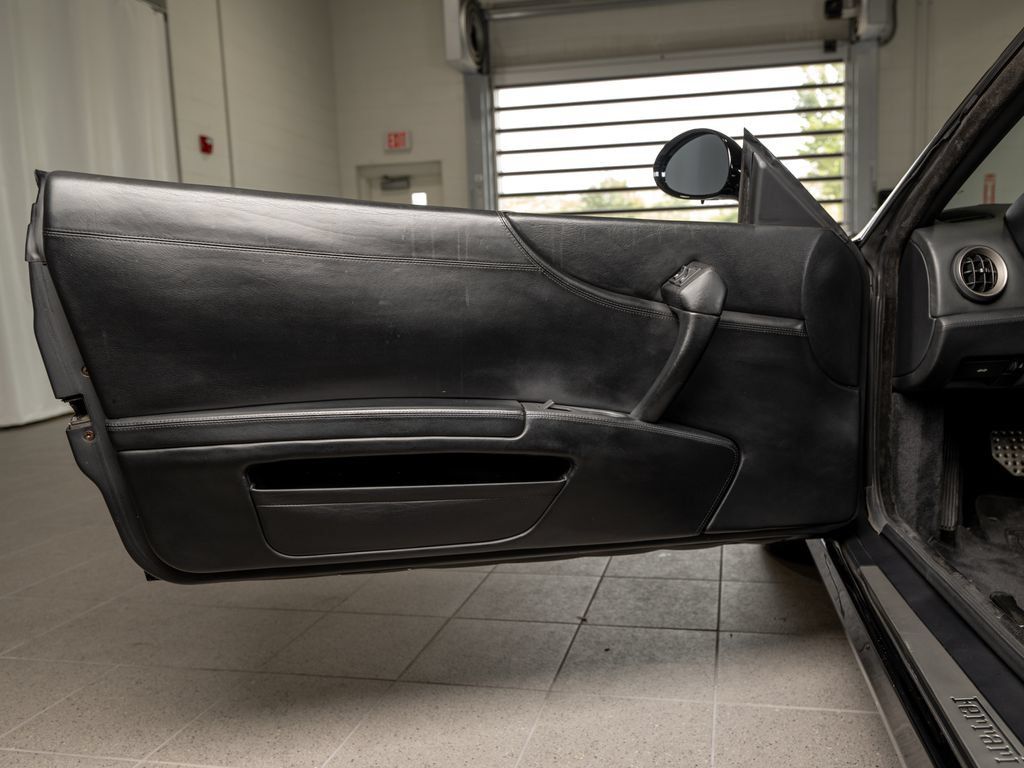 Used 2000 Ferrari 550 Maranello Coupe RWD image 19