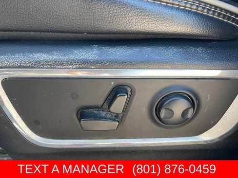 Used 2022 RAM 1500 Laramie AWD/4WD image 17