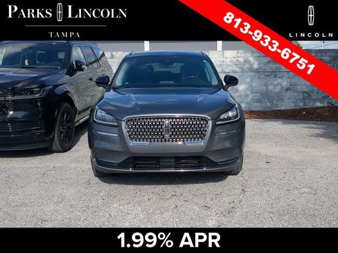 Used 2022 Lincoln Corsair Reserve w/ Elements Package FWD image 3