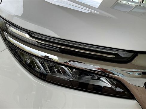 Used 2023 Chevrolet Equinox LT FWD image 29