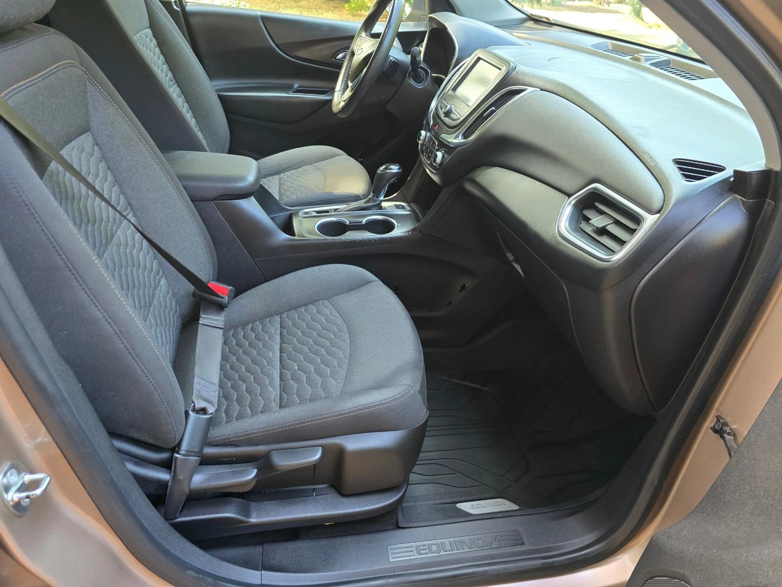 Used 2018 Chevrolet Equinox LT AWD/4WD image 12