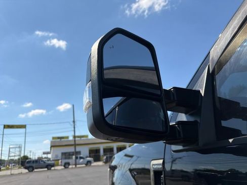 Used 2020 Ford F250 Lariat w/ Lariat Ultimate Package AWD/4WD image 30
