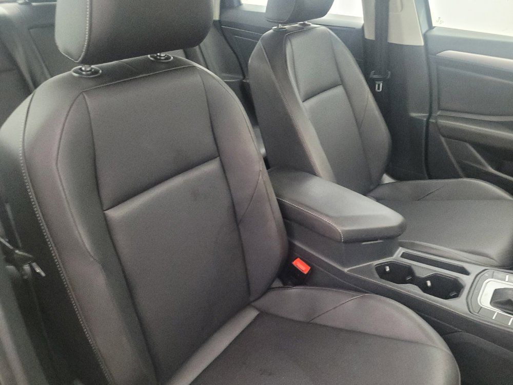 Used 2019 Volkswagen Jetta SE FWD image 21