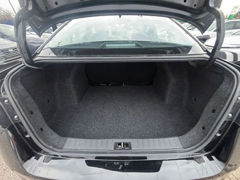 Used 2025 Nissan Versa SV image 31