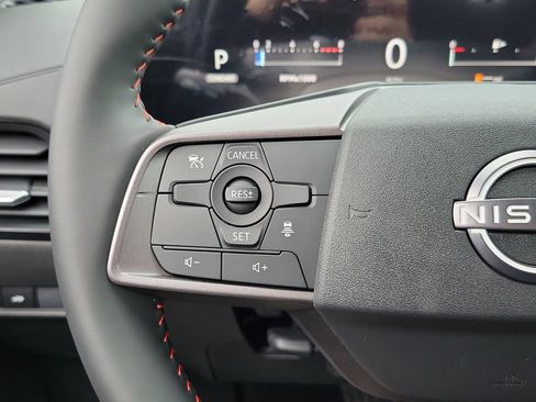 New 2026 Nissan Sentra SR w/ Floor Mat Package FWD image 8