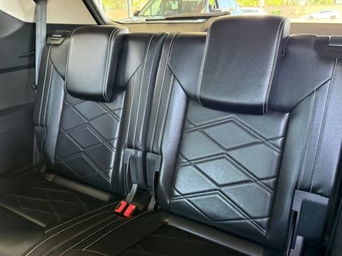 Used 2024 Volkswagen Atlas SE FWD image 27