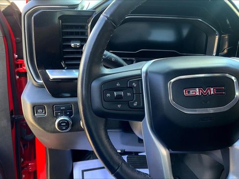 Used 2022 GMC Sierra 1500 SLE w/ Preferred Package AWD/4WD image 19
