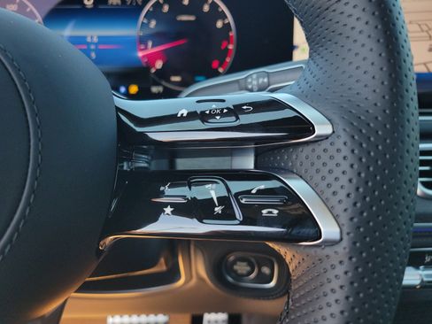 New 2026 Mercedes-Benz GLS 580 4MATIC image 23