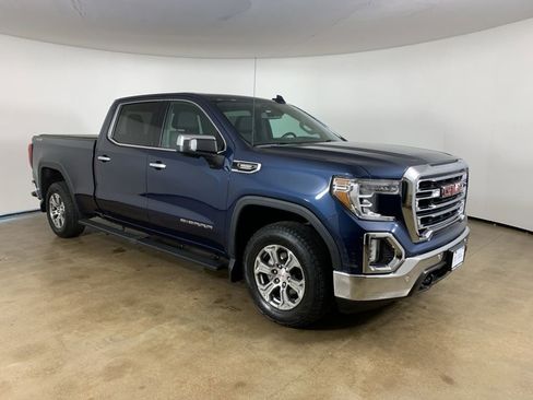 Used 2022 GMC Sierra 1500 SLT w/ Driver Alert Package II AWD/4WD image 5