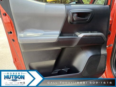 Used 2017 Toyota Tacoma SR5 w/ Tow Package RWD image 23