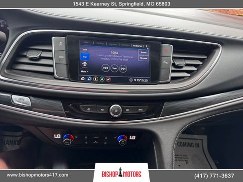 Used 2020 Buick Enclave Essence w/ Sound and Sites Package AWD/4WD image 43
