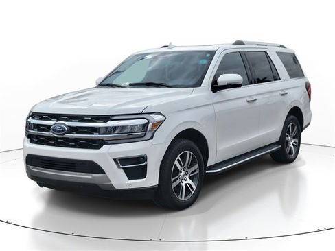 Certified 2022 Ford Expedition Limited image 2