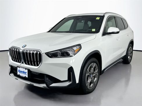 Used 2025 BMW X1 xDrive28i w/ Technology Package AWD/4WD image 2