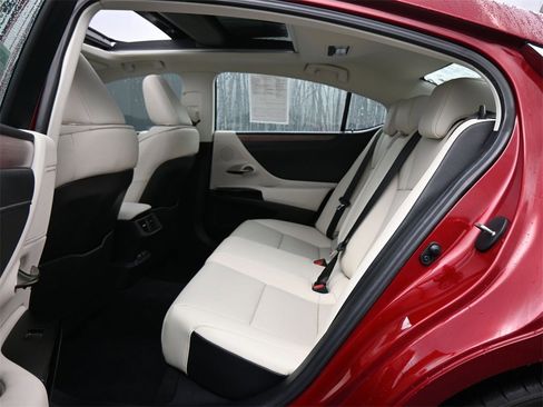 Used 2024 Lexus ES 350 w/ Premium Package image 19