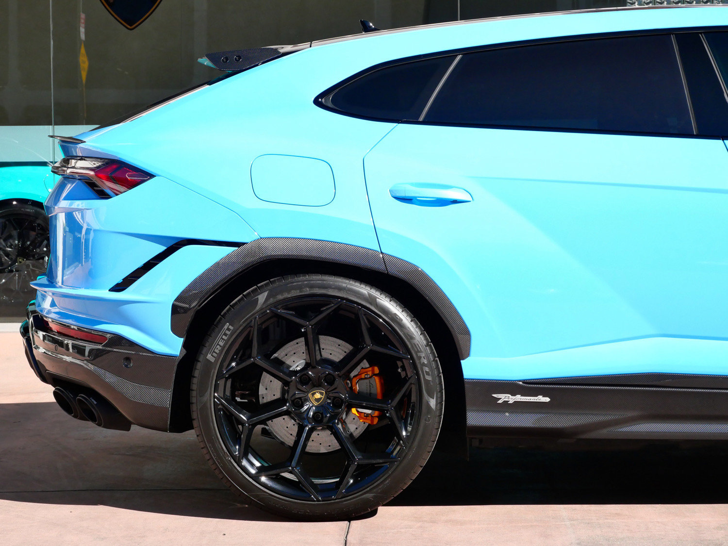 Used 2024 Lamborghini Urus Performante AWD/4WD image 23
