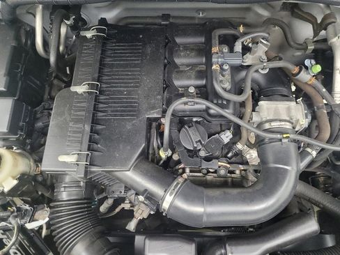 Used 2018 Nissan Frontier S image 30