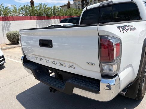 Used 2021 Toyota Tacoma TRD Off-Road RWD image 4