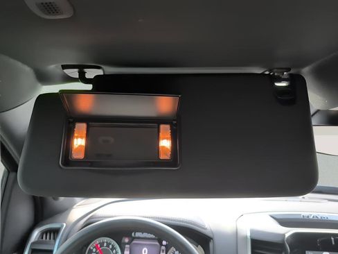 Used 2023 RAM 1500 Laramie image 32