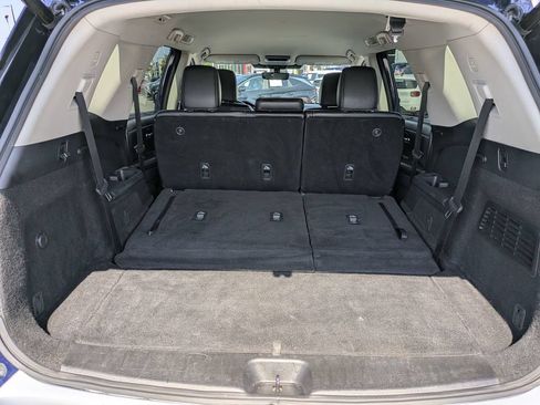 Certified 2023 Nissan Pathfinder SL FWD image 13