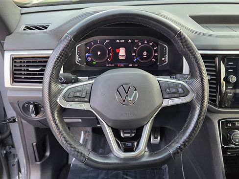 Certified 2023 Volkswagen Atlas Cross Sport SEL R-Line AWD/4WD image 17