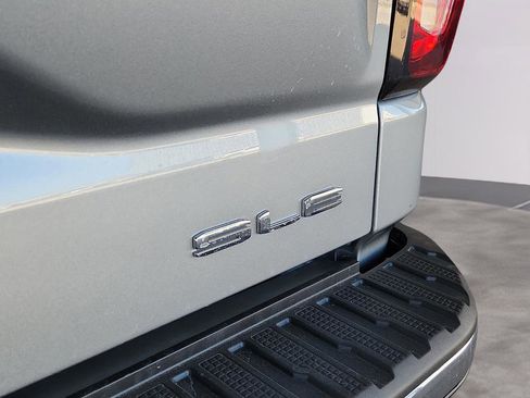 New 2026 GMC Sierra 1500 SLE AWD/4WD image 11