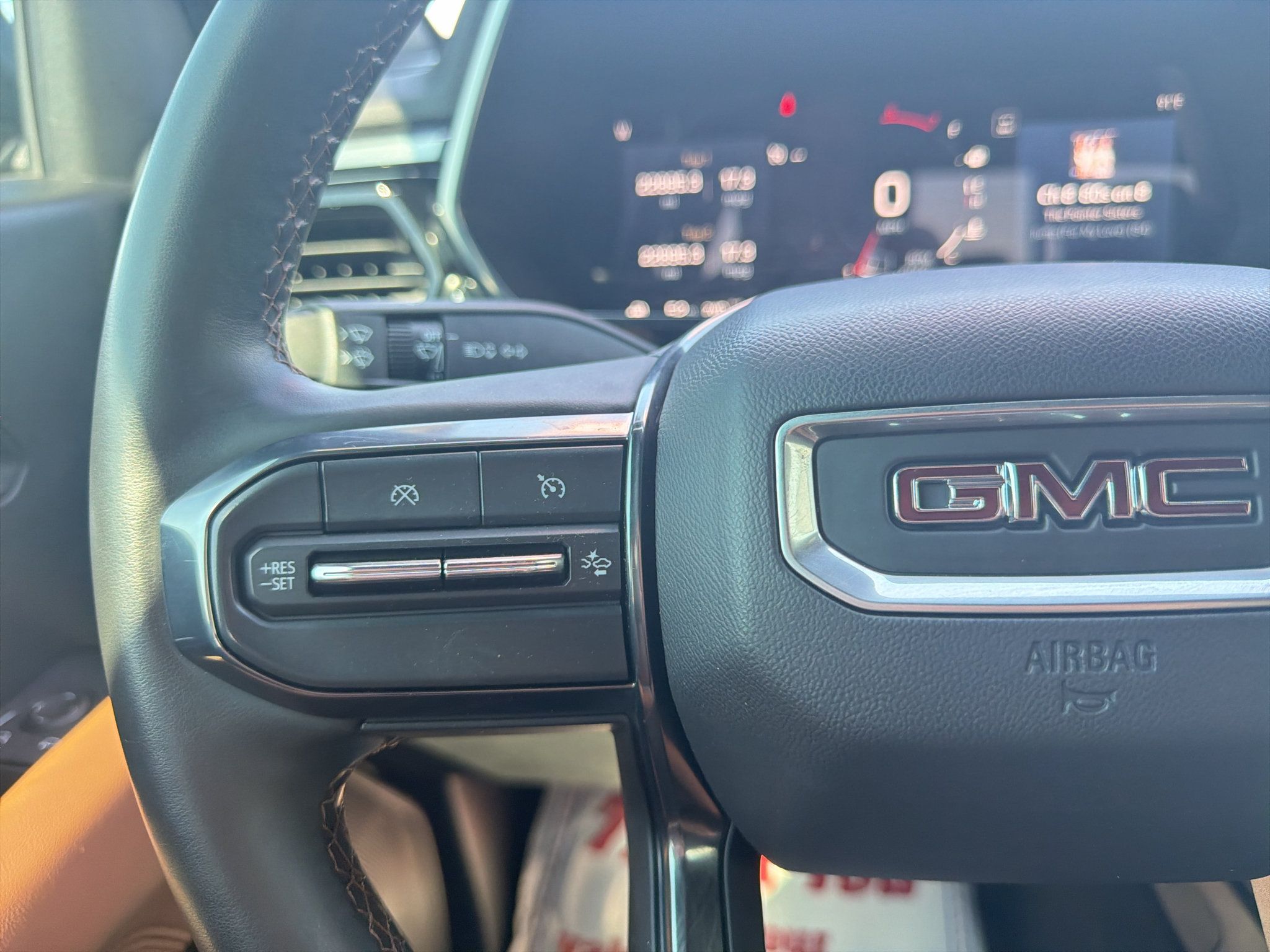 Used 2024 GMC Canyon AT4 w/ AT4 Premium Package AWD/4WD image 28