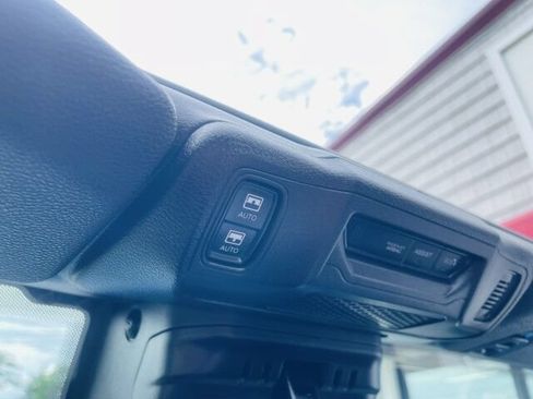 Used 2024 Jeep Wrangler Unlimited Sport AWD/4WD image 21