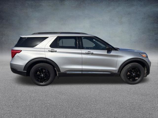 Used 2020 Ford Explorer XLT w/ Comfort Package AWD/4WD image 5