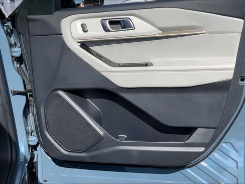 Certified 2025 Ford Explorer Active w/ Active Comfort Package image 23