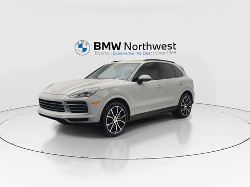 Used 2022 Porsche Cayenne Platinum Edition w/ Premium Package Plus AWD/4WD image 9