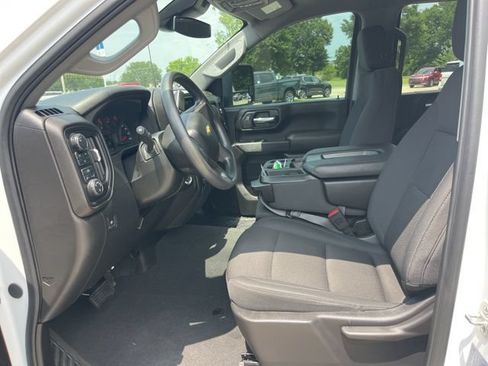Used 2025 Chevrolet Silverado 2500 Custom AWD/4WD image 15