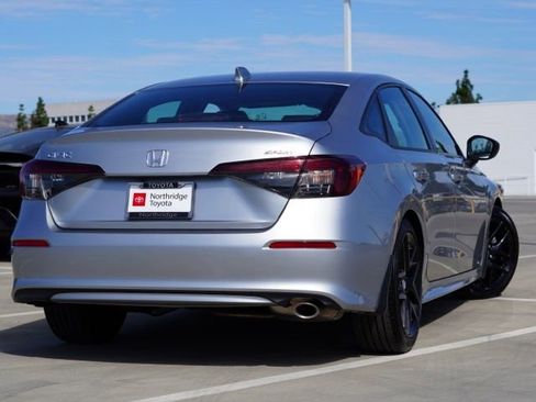 Used 2025 Honda Civic Sport image 6