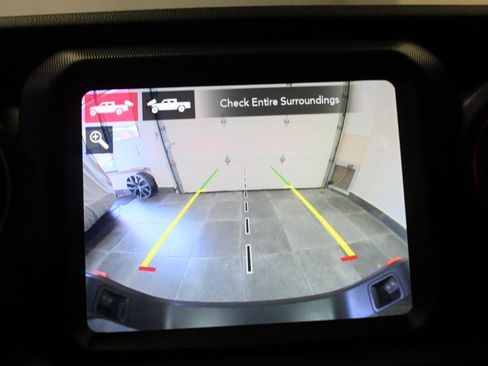 Used 2022 Jeep Gladiator Mojave w/ LED Lighting Group AWD/4WD image 15